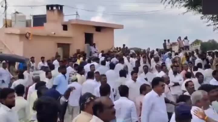 పుంగనూరులో వైసీపీ, టీడీపీ ఘర్షణ