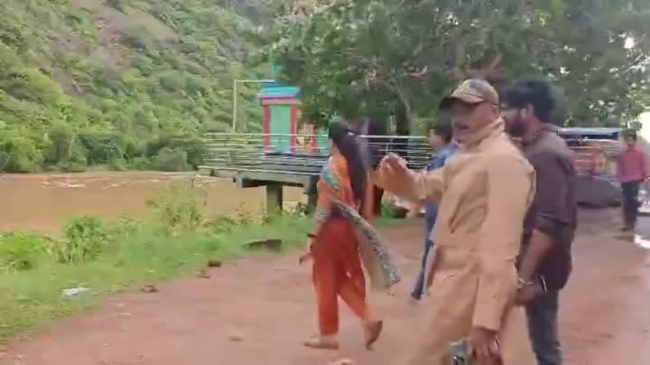 తుపాను బాధితులకు హోంమంత్రి భరోసా