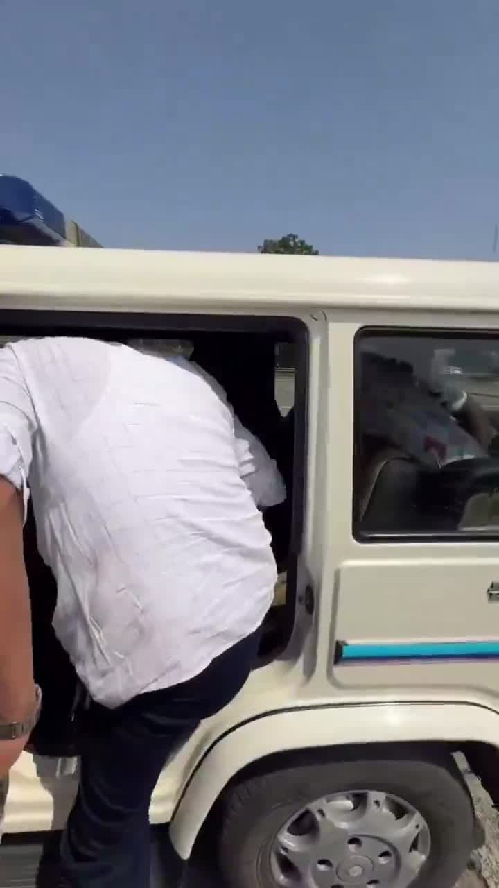 డ్రగ్స్‌ తరలిస్తున్న ముగ్గురు అరెస్ట్