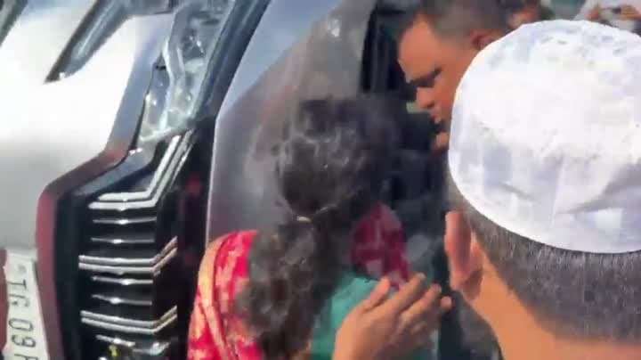 పంజాగుట్టలో పల్టీలు కొట్టిన కారు
