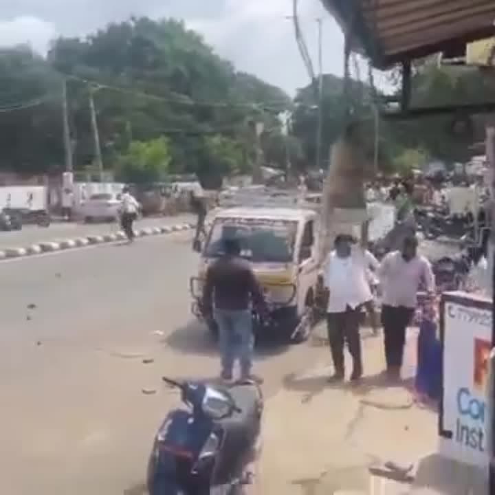 కడపలో స్థానిక పోరు.. వైసీపీపై దాడి