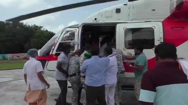 పాము కాటుతో ముగ్గురు బాలికలు మృతి