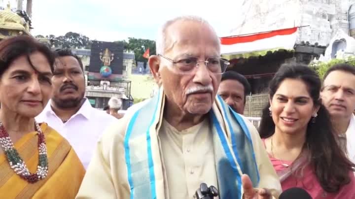 తిరుమల శ్రీవారిని దర్శించుకున్న ప్రతాప్ రెడ్డి, ఉపాసన