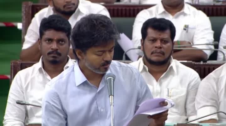 రైతులకు పంట రుణమాఫీ: సీఎం విజయ్‌