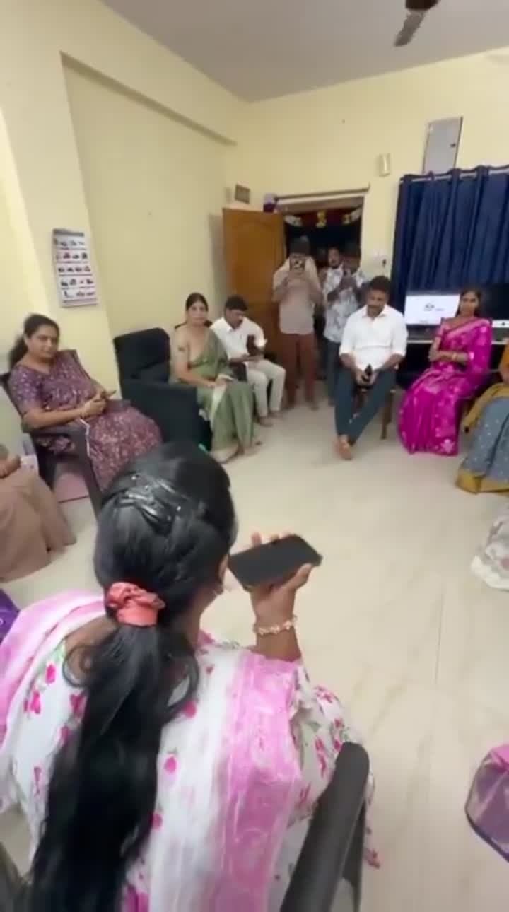 మహిళా జర్నలిస్టుకు కేటీఆర్ ఫోన్