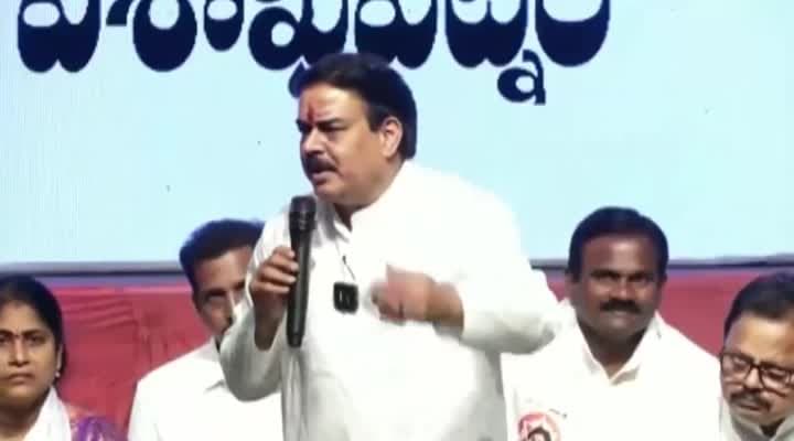 గెలిచే సీట్లపైనే దృష్టి పెట్టాలి: నాదెండ్ల మనోహర్