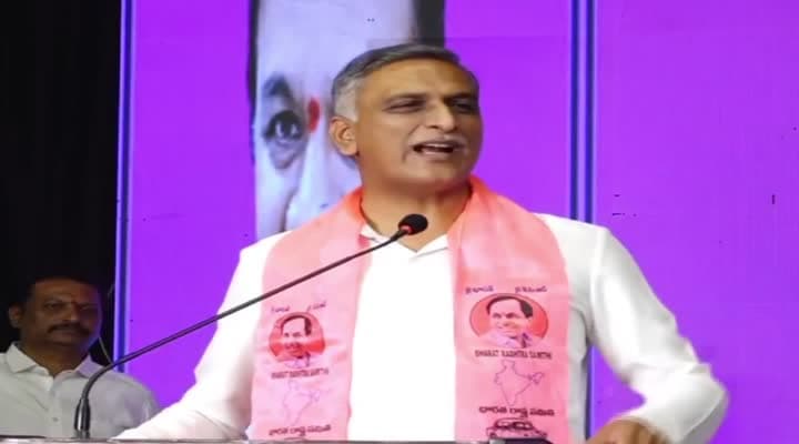 కేటీఆర్‌ ముందు, తర్వాత సిరిసిల్లను చూడాలి: హరీశ్‌రావు
