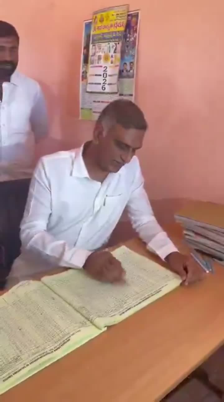 నర్మెట విద్యుత్ సబ్‌స్టేషన్‌ను ఆకస్మిక తనిఖీ చేసిన హరీశ్ రావు