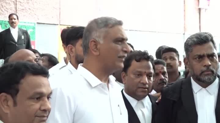 మహేశ్‌ గౌడ్‌, అద్దంకి దయాకర్‌పై హరీశ్‌రావు పరువునష్టం కేసు