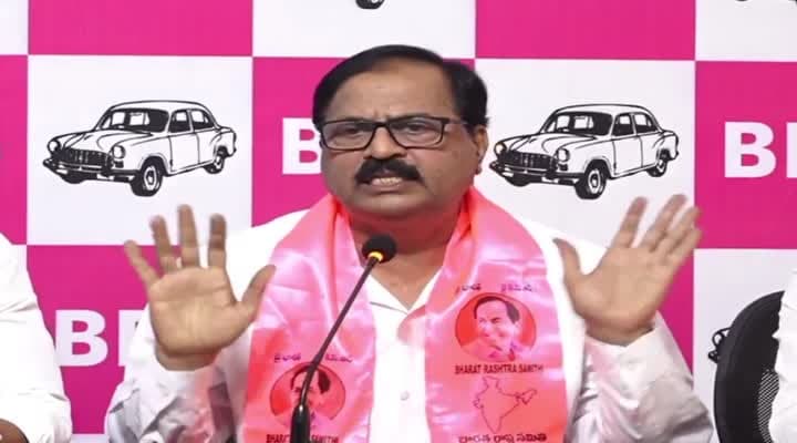 తెలంగాణలో ఎమర్జెన్సీ పాలన: దేవిప్రసాద్