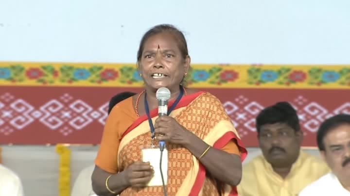 మూడు పథకాలతో ఏడాదికి రూ.63,450 లబ్ధి: కనకదుర్గ