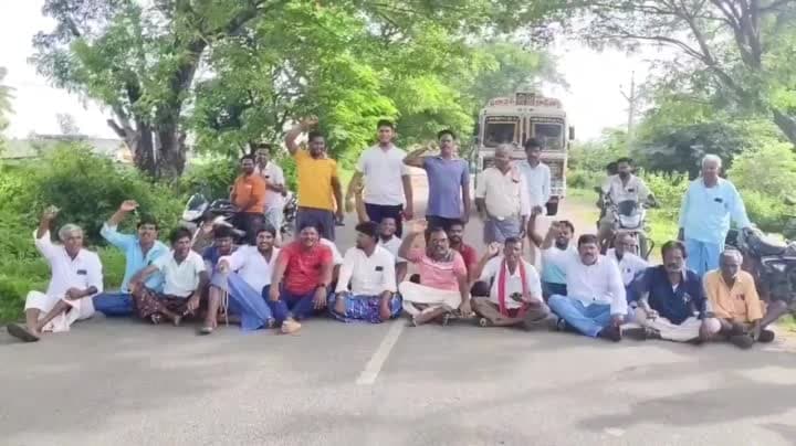 కరెంట్‌ కోతలపై చెన్నూరు సబ్‌స్టేషన్‌ ముట్టడి