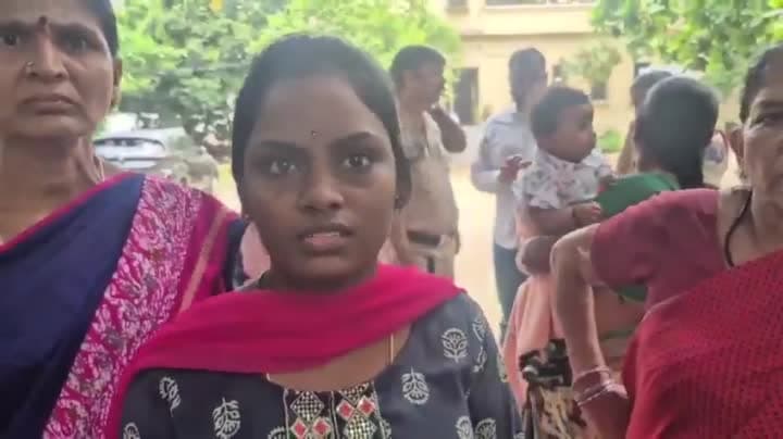 కల్యాణలక్ష్మి చెక్కు కోసం లబ్ధిదారుల నిరీక్షణ