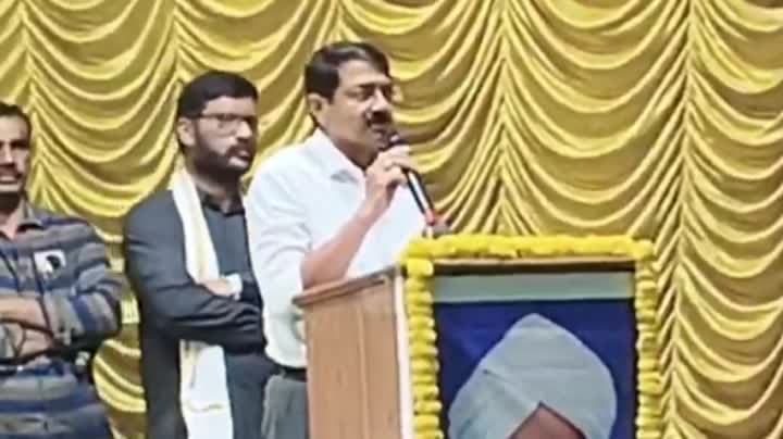 విద్యార్థులకు చదువుతో పాటు స్కిల్ డెవలప్మెంట్ నేర్పాలి: కలెక్టర్ - Udayam