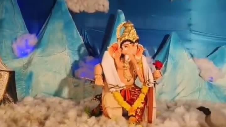 8 గణపతులు, ఒక్క సందేసం - Udayam