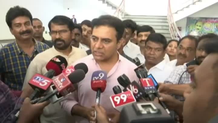 సిరిసిల్ల పర్యటనపై సీఎం రేవంత్‌ రెడ్డి కి కేటీఆర్ ప్రశ్నలు