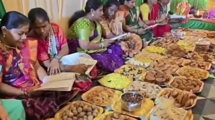 108 రకాల పిండివంటలతో గణపయ్యకు మహా ప్రసాదం - Udayam