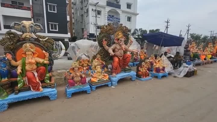 తార్నాక, ఉప్పల్‌ భగాయత్‌లో గణేష్‌ విగ్రహాల విక్రయాలు - Udayam