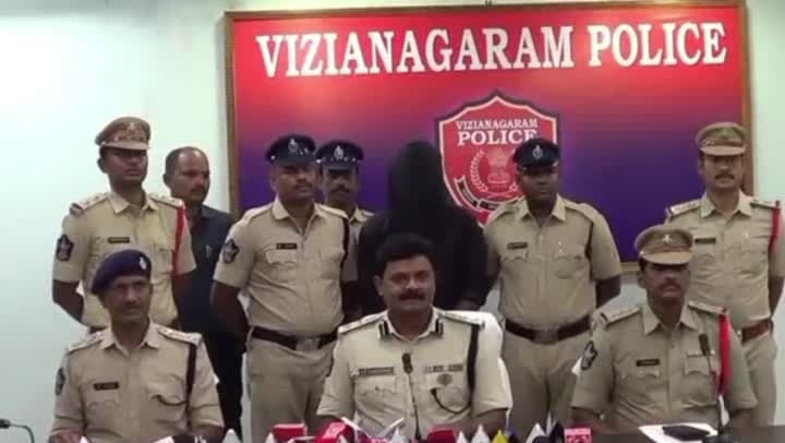 మహిళ హత్య కేసులో నిందితుడి అరెస్ట్ - Udayam