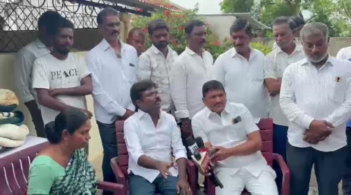 బాధిత కుటుంబానికి రూ.కోటి పరిహారం ఇవ్వాలి: రసమయి 