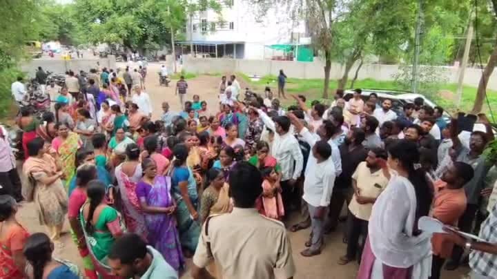 హామీ నెరవేర్చమంటే బెదిరింపులా?