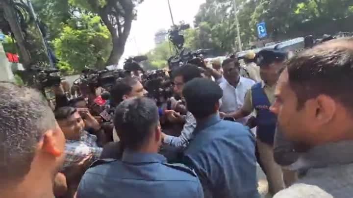హైదరాబాద్‌లో ఈడీ కార్యాలయం వద్ద ఉద్రిక్తత