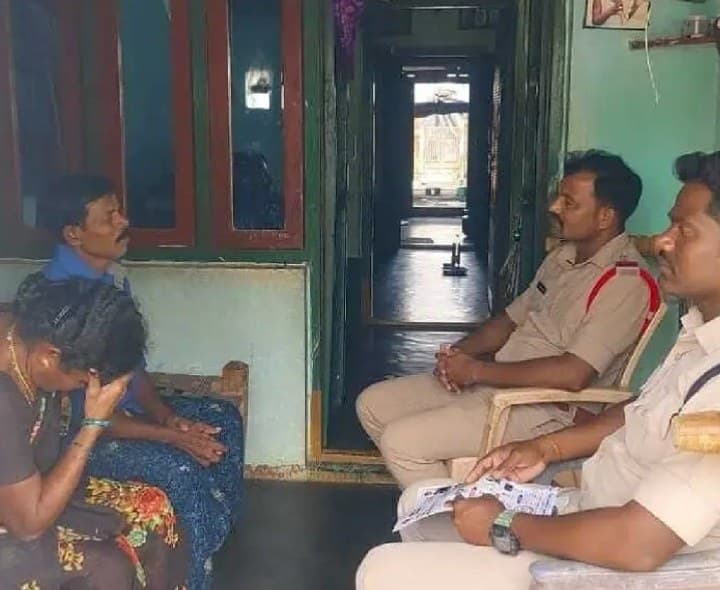 మంతినివలసలో 'ఇంటింటికి మన్యం పోలీస్' కార్యక్రమం - Udayam