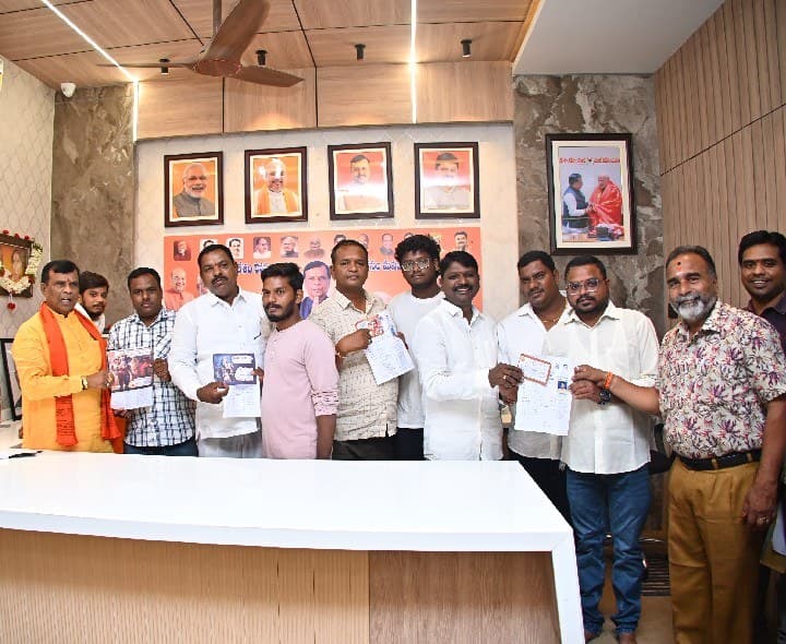 నిజామాబాద్ సాంప్రదాయబద్ధంగా గణపతి ఉత్సవాలు ఎమ్మెల్యే - Udayam