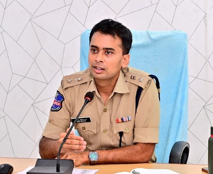 సైబర్ నేరాలపై జాగ్రత్త.. వారం రోజుల్లో 27 ఫిర్యాదులు - Udayam