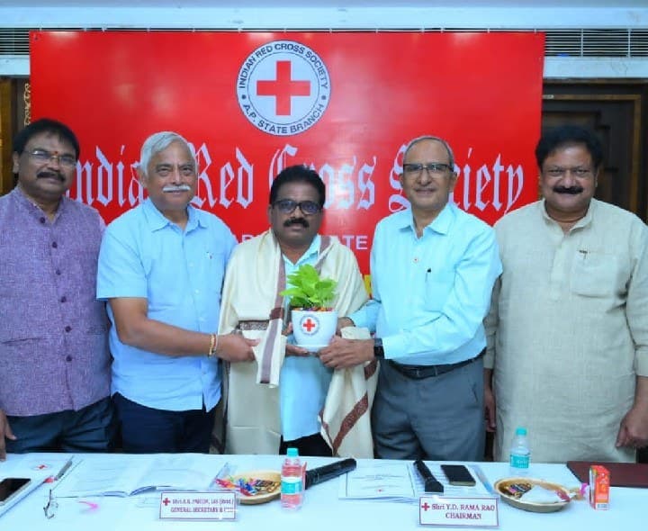 కావలి రవి ప్రకాష్ కు రాష్ట్రస్థాయి సత్కారం - Udayam