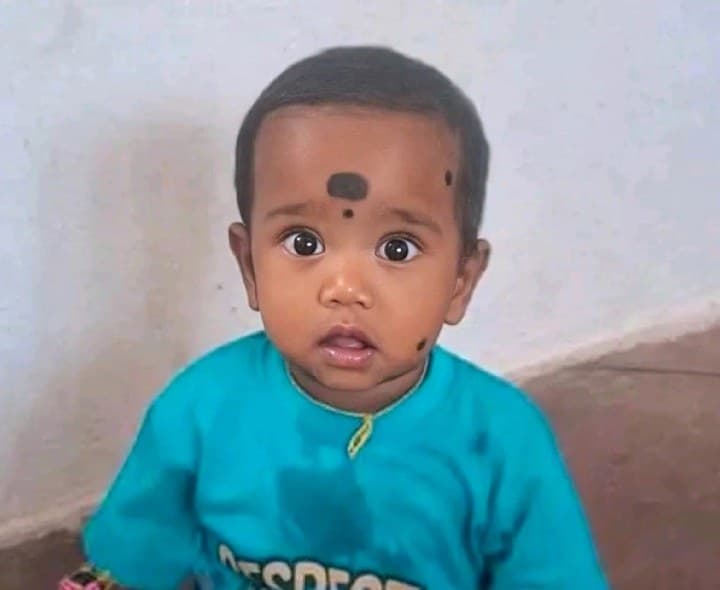 బిస్కెట్ ముక్క గొంతులో ఇరుక్కుని చిన్నారి మృతి - Udayam