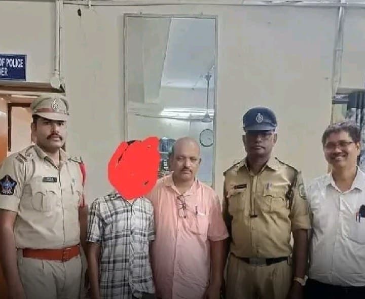 దువ్వాడ పోలీసుల చొరవ.. గంటలోనే బాలుడి ఆచూకీ - Udayam