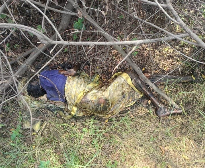 గుర్తుతెలియని వృద్ధురాలి మృతదేహం