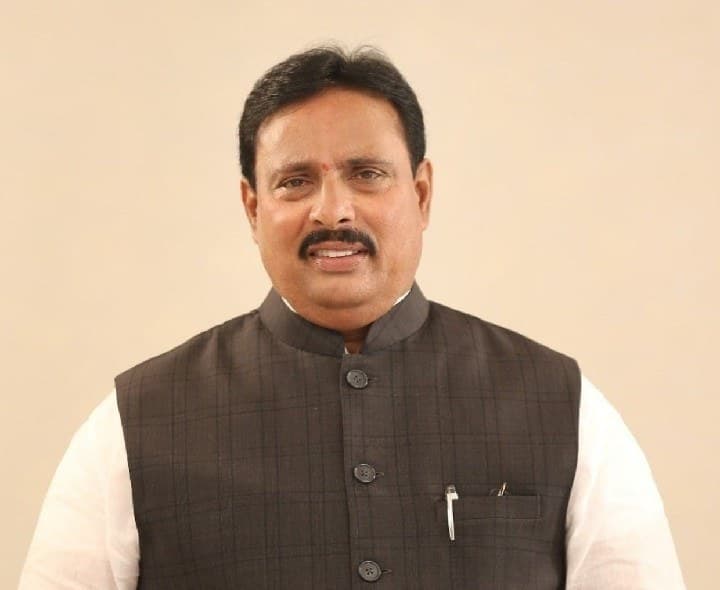 దానం నాగేందర్ అనర్హతపై నేడు హైకోర్టు తీర్పు - Udayam