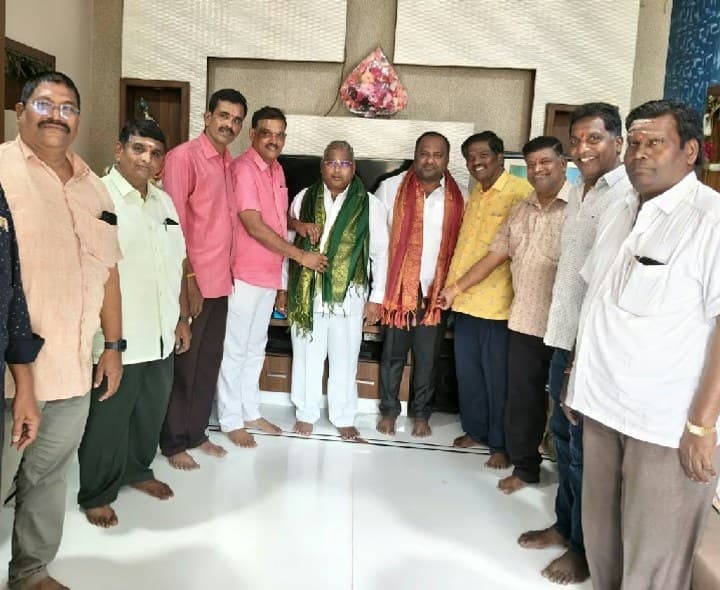దేవాలయ పునర్నిర్మాణానికి విశేష కృషి - Udayam