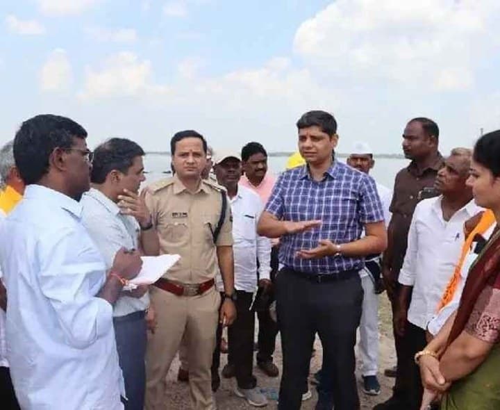 నిమర్జన రుటు ను పర్యవేక్షించిన కలెక్టర్ - Udayam