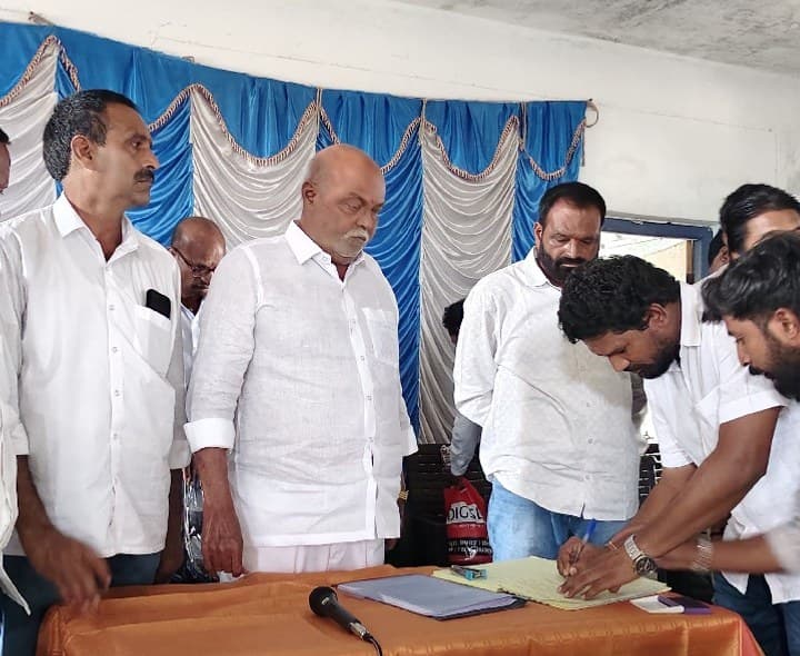 రైతుల సంక్షేమం, సహకార రంగం బలోపేతానికి కృషి చేయాలి - Udayam