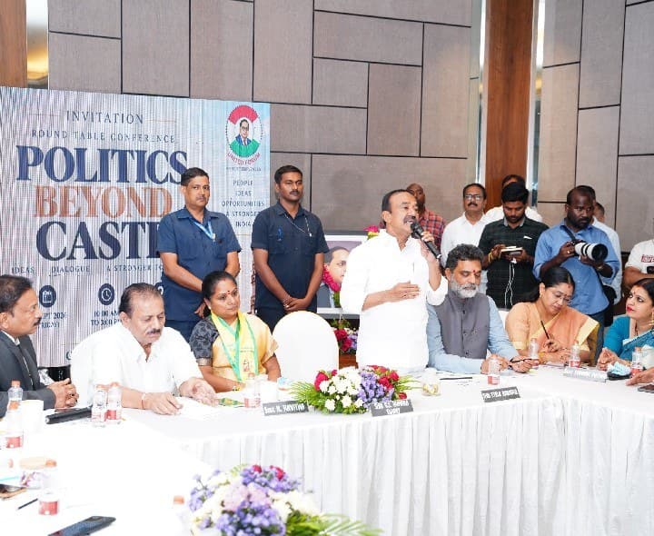 రాజ్యాంగ స్ఫూర్తితో రాజకీయాలు