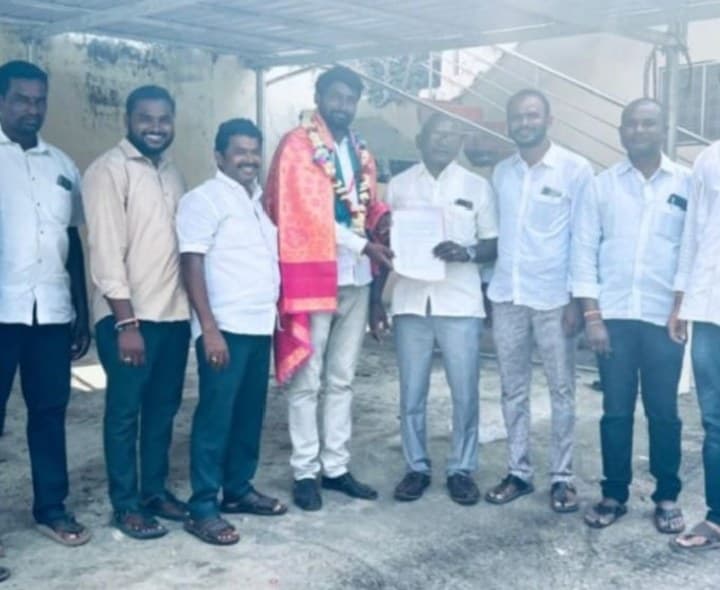 మెట్‌పల్లి మండల సర్పంచుల ఫోరం అధ్యక్షుడిగా కడారి రాజేష్ - Udayam
