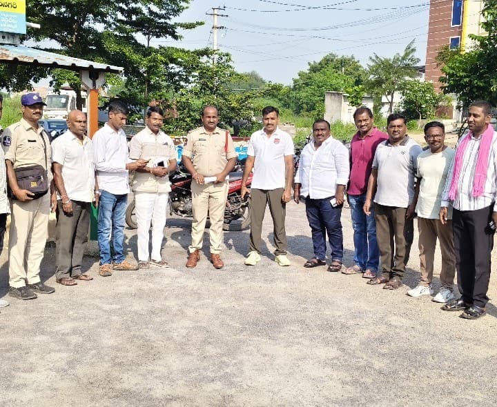 సీఎం పర్యటన వేళ ముందస్తు అరెస్టులు