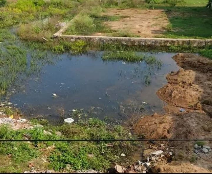 పదేళ్లుగా మురుగు నీటి సమస్య ఎదురుకుంటున్న శ్రీరామ కాలనీ వాసులు - Udayam