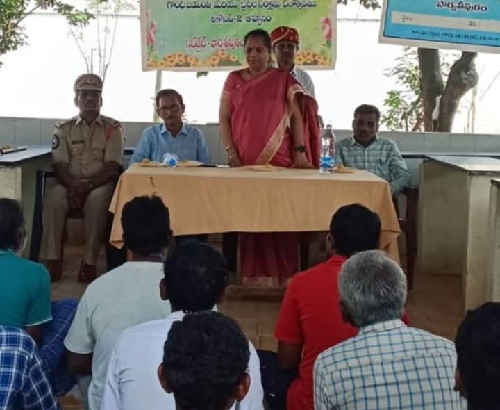 ఖైదీలలో పరివర్తనే లక్ష్యం - Udayam