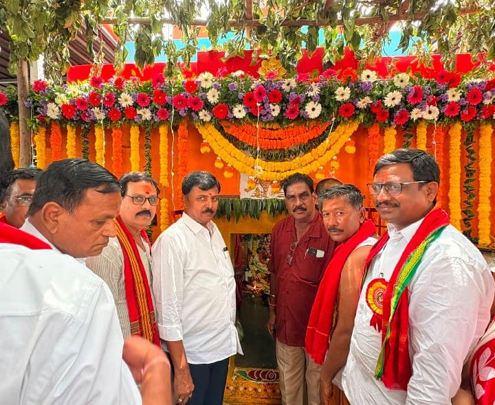 ముత్యాల పోచమ్మ బోనాల్లో పాల్గొన్న ఎమ్మెల్యే సంజీవరెడ్డి