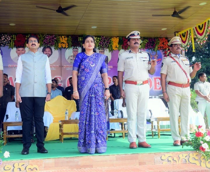 మాన‌సిక స్థైర్యంతో ముంద‌డుగు వేయాలి -హోంమంత్రి