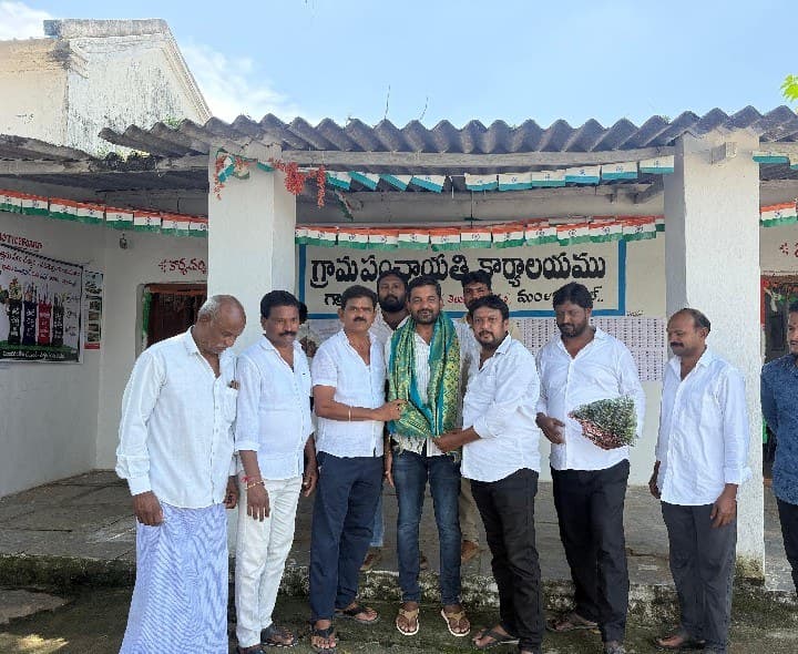 నిర్మల్ రూరల్ అభివృద్ధి పనుల కోసం తుర్తి సుధాకర్ ఆర్థిక సహాయం సర్పంచ్ రమేష్ - Udayam