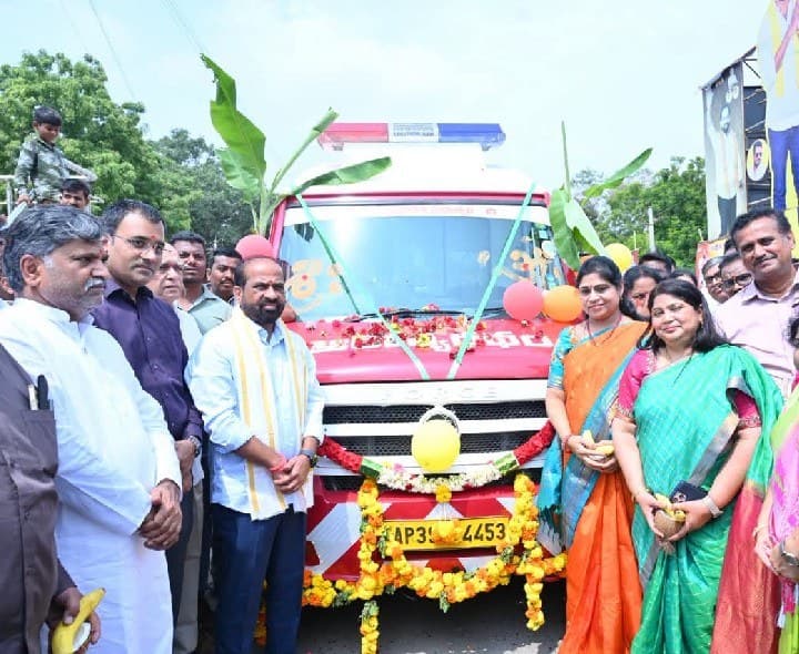 ధర్మవరంలో ఆరోగ్య రథాలు ప్రారంభం - Udayam