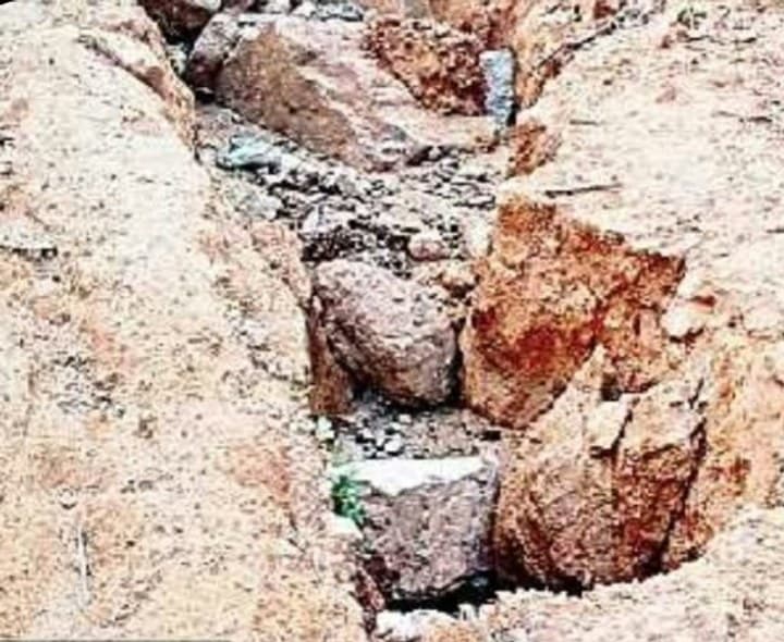 వర్షాలకు దెబ్బతిన్న లొద్ద రహదారి - Udayam