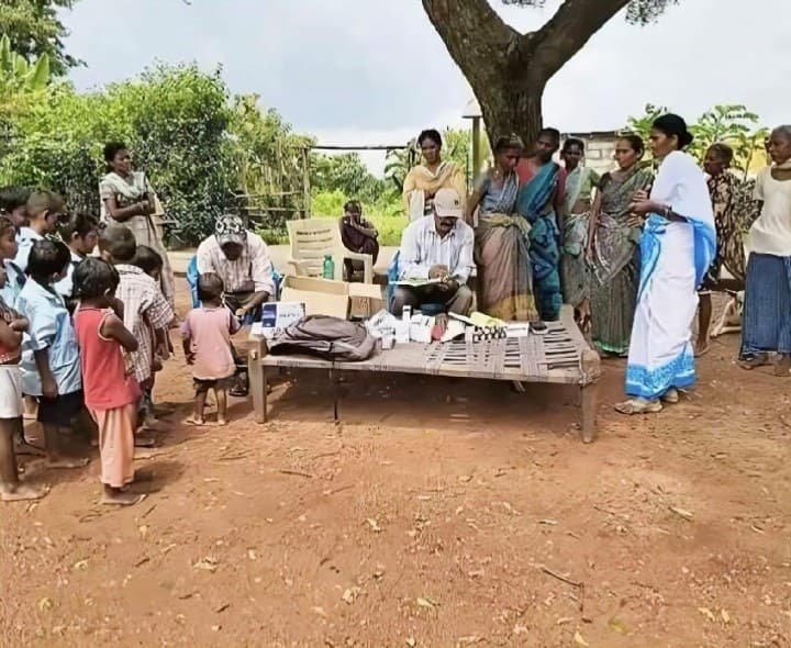 ఎలిశెట్టిపల్లిలో వైద్య శిబిరం.. 35 మందికి పరీక్షలు - Udayam