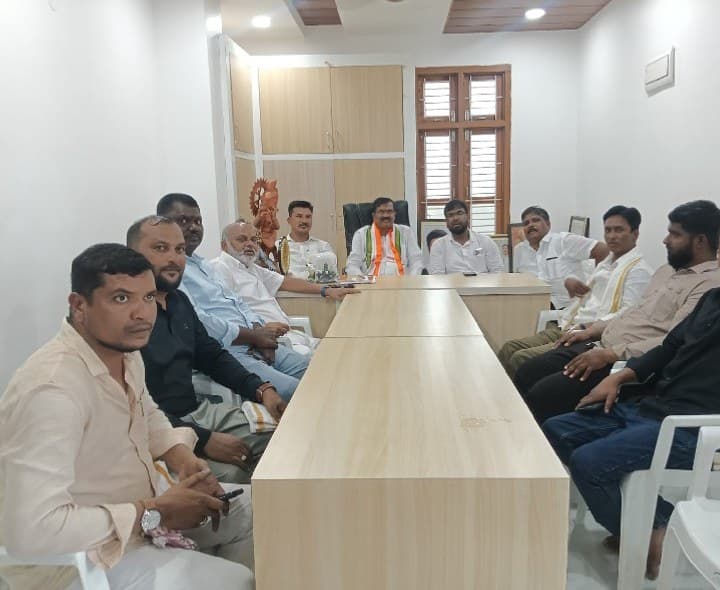 కాళేశ్వరం వైఫల్యానికి కల్వకుంట్ల కుటుంబమే కారణం