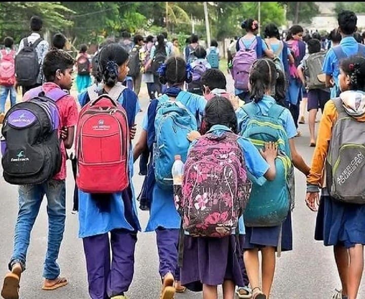 దసరా సెలవులుపై స్కూళ్లకు కీలక ఆదేశాలు
